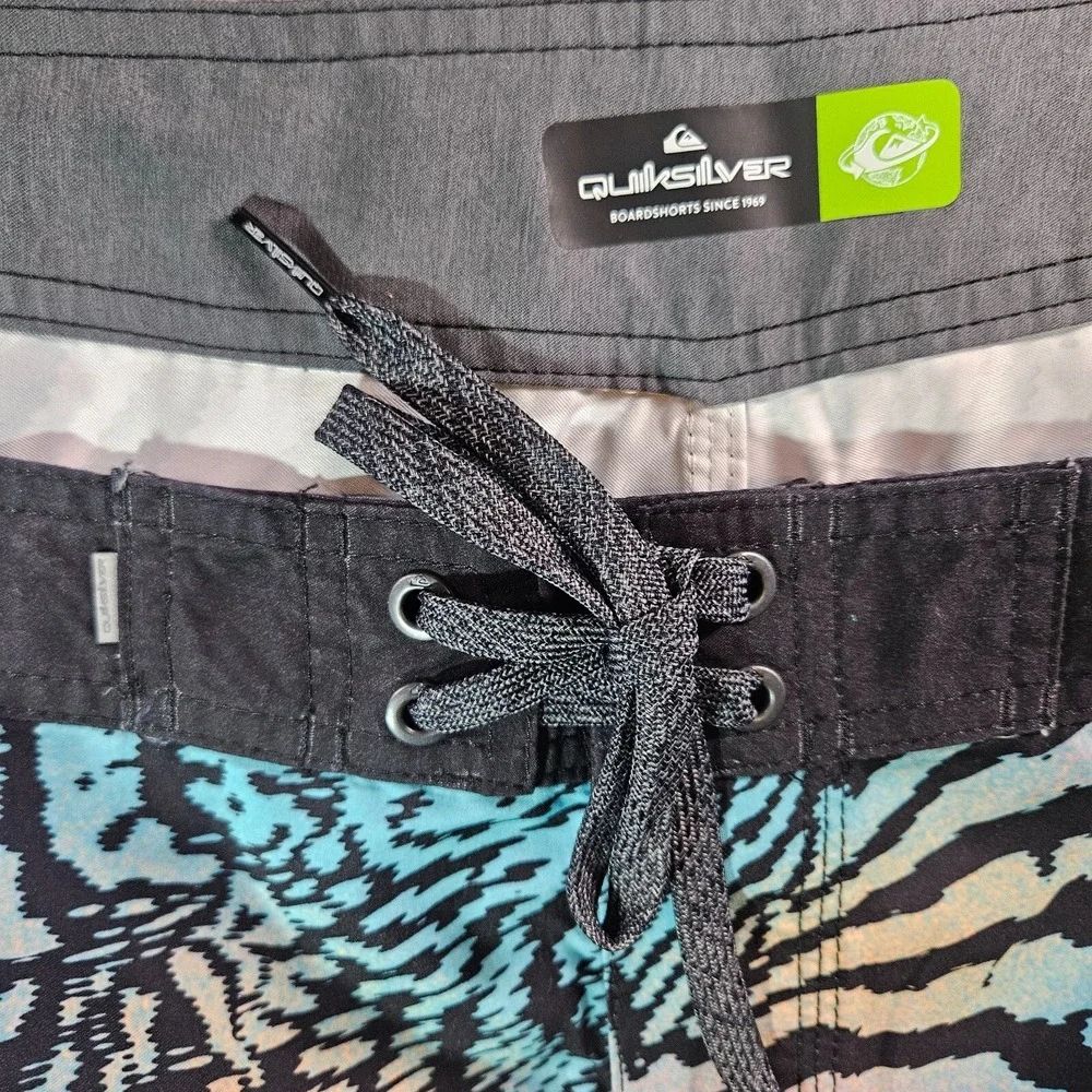 NWT Quiksilver Board Shorts Swim Trunks Men 38 No Liner 20